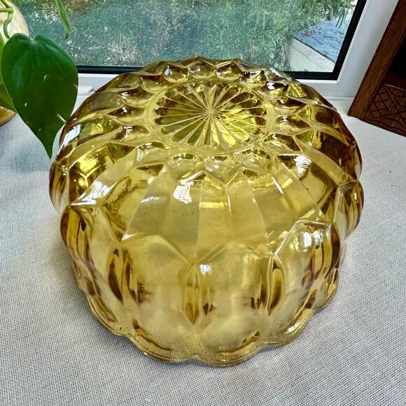 Vintage Amber Glass Serving Bowl – Scalloped Edge with Floral Panel Design - Picture 5 of 11